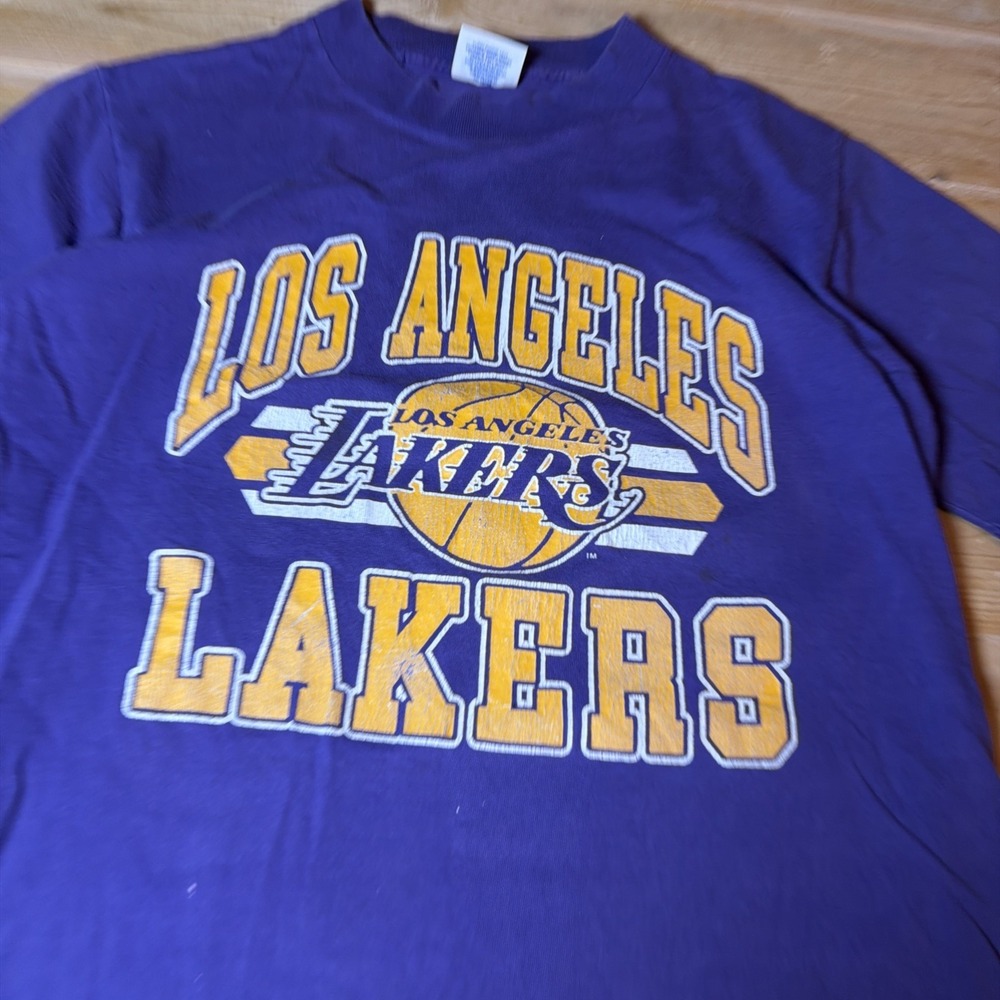 VTG 90s Trench NBA Los Angeles Lakers T Shirt‎ Purple Single Stitch M Made USA